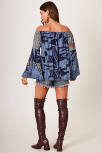 Bata Ciganinha Com Mangas Flare Azul Patchwork Yacamim B21