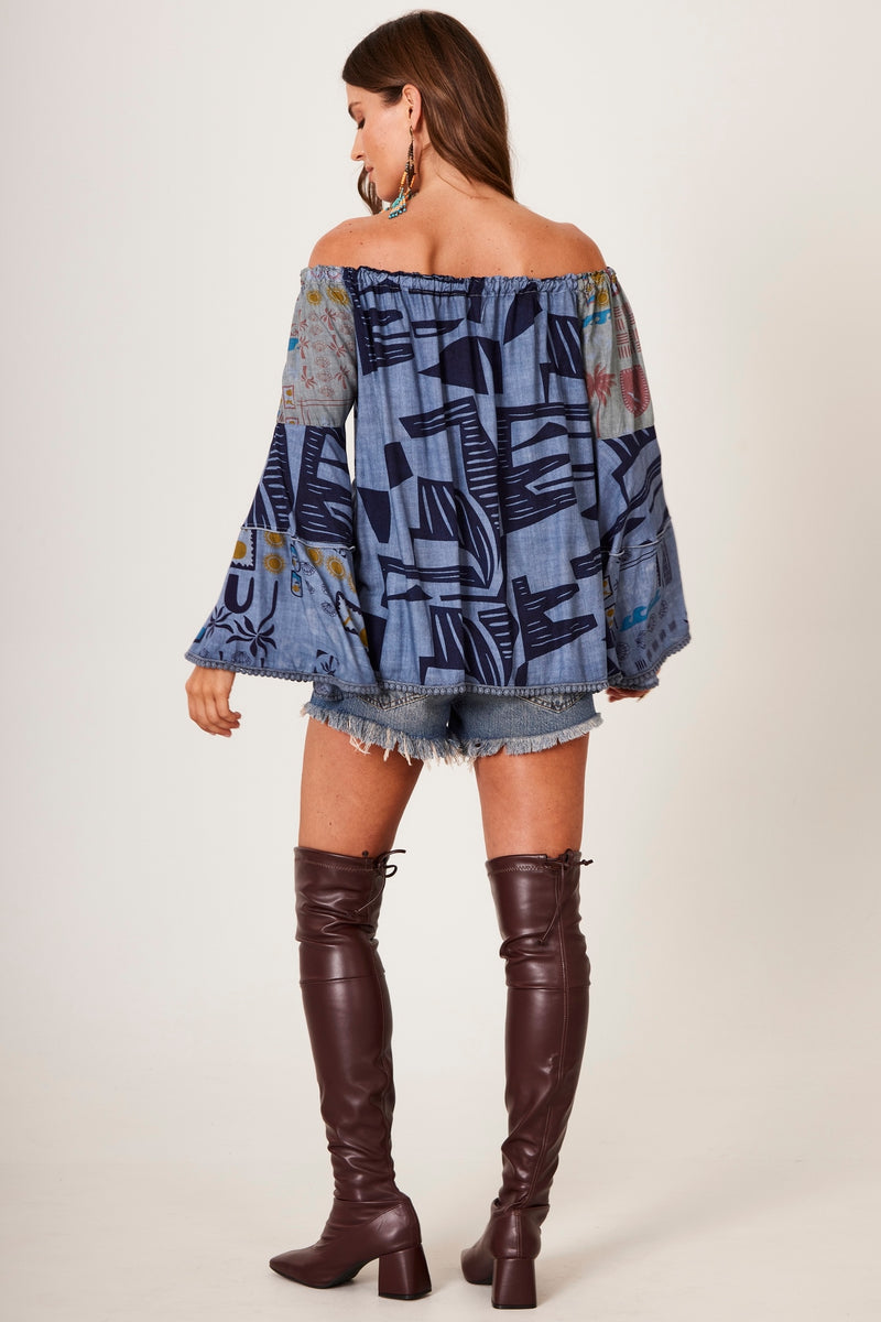 Bata Ciganinha Com Mangas Flare Azul Patchwork Yacamim B21