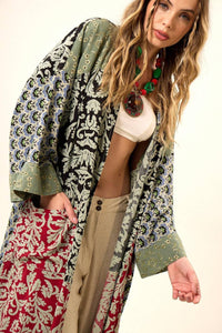 Kimono Longo Com Mangas Longas Amplas Verde Patchwork Yacamim