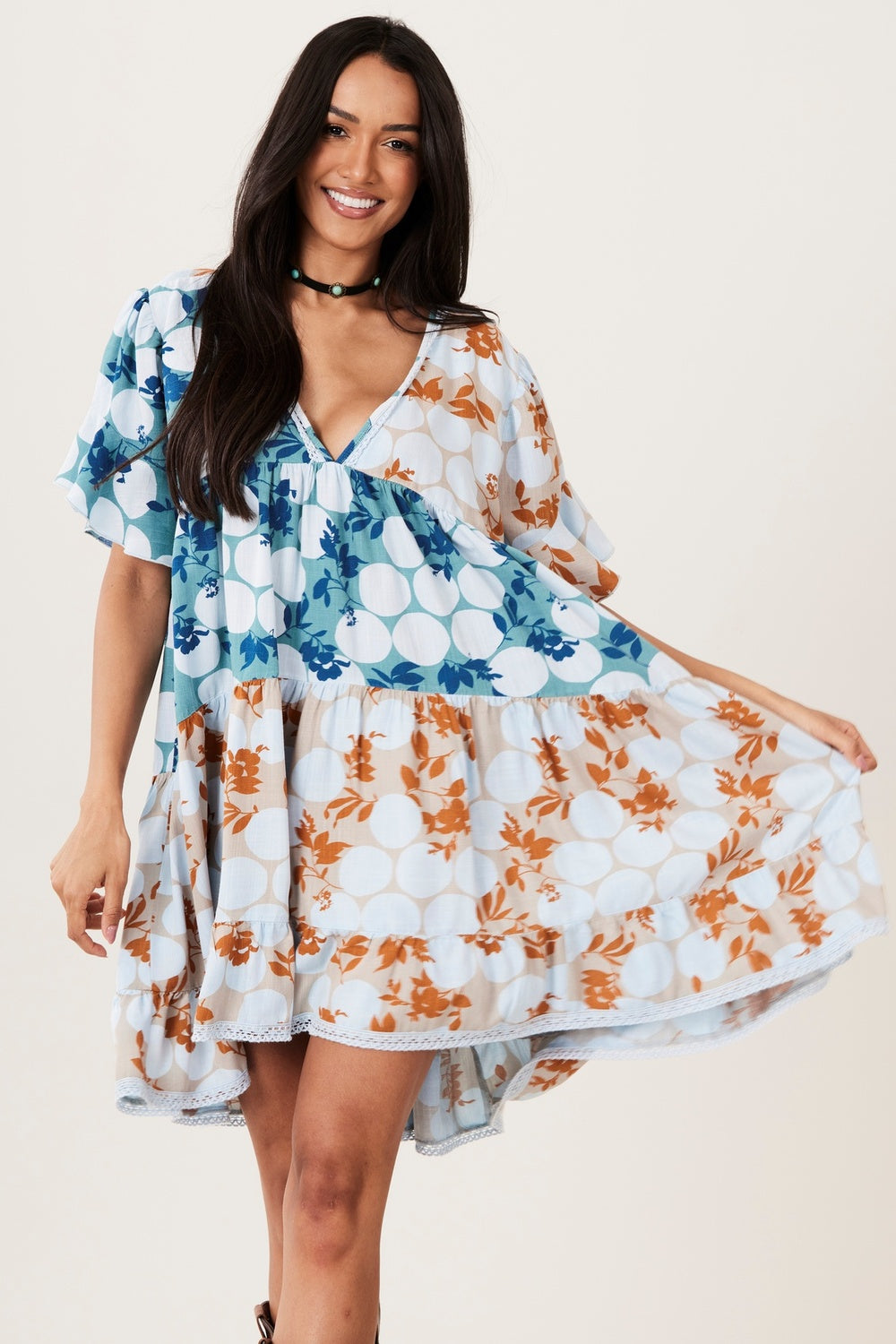 Vestido Curto Soltinho Poá Patchwork Azul Claro Yacamim C2