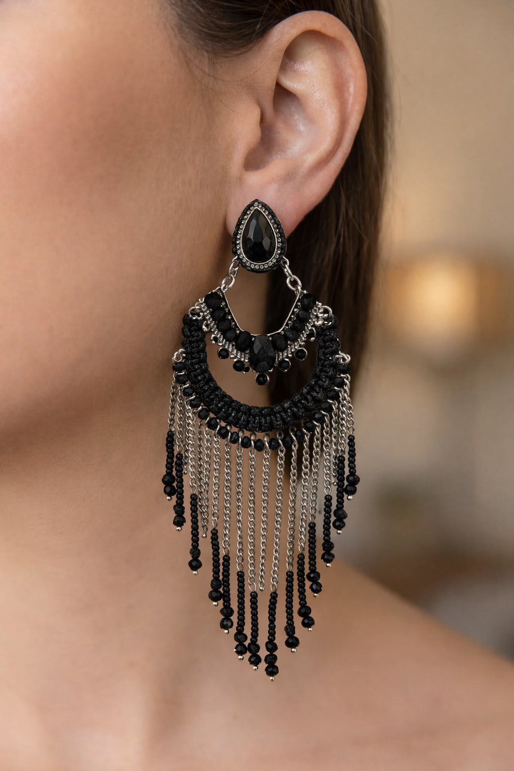 Brinco Artesanal De Miçangas Pretas Yacamim #969