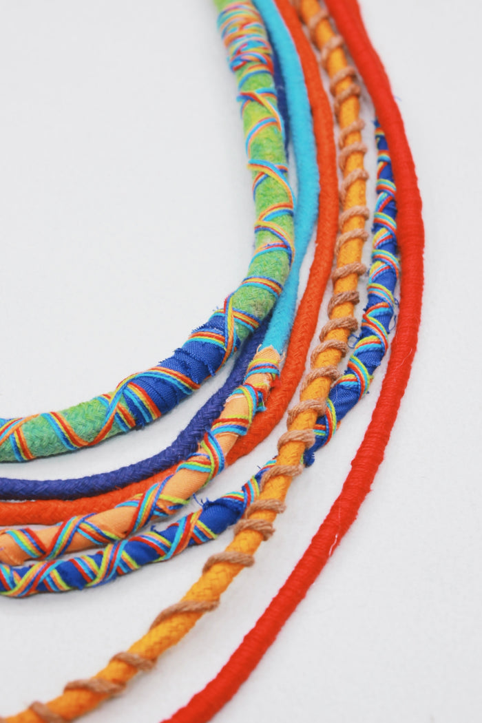 Colar Artesanal De Cordas Coloridas Yacamim #494