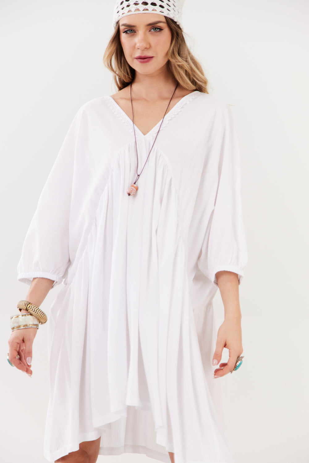 Vestido Curto Com Decote Em V Branco Yacamim E18