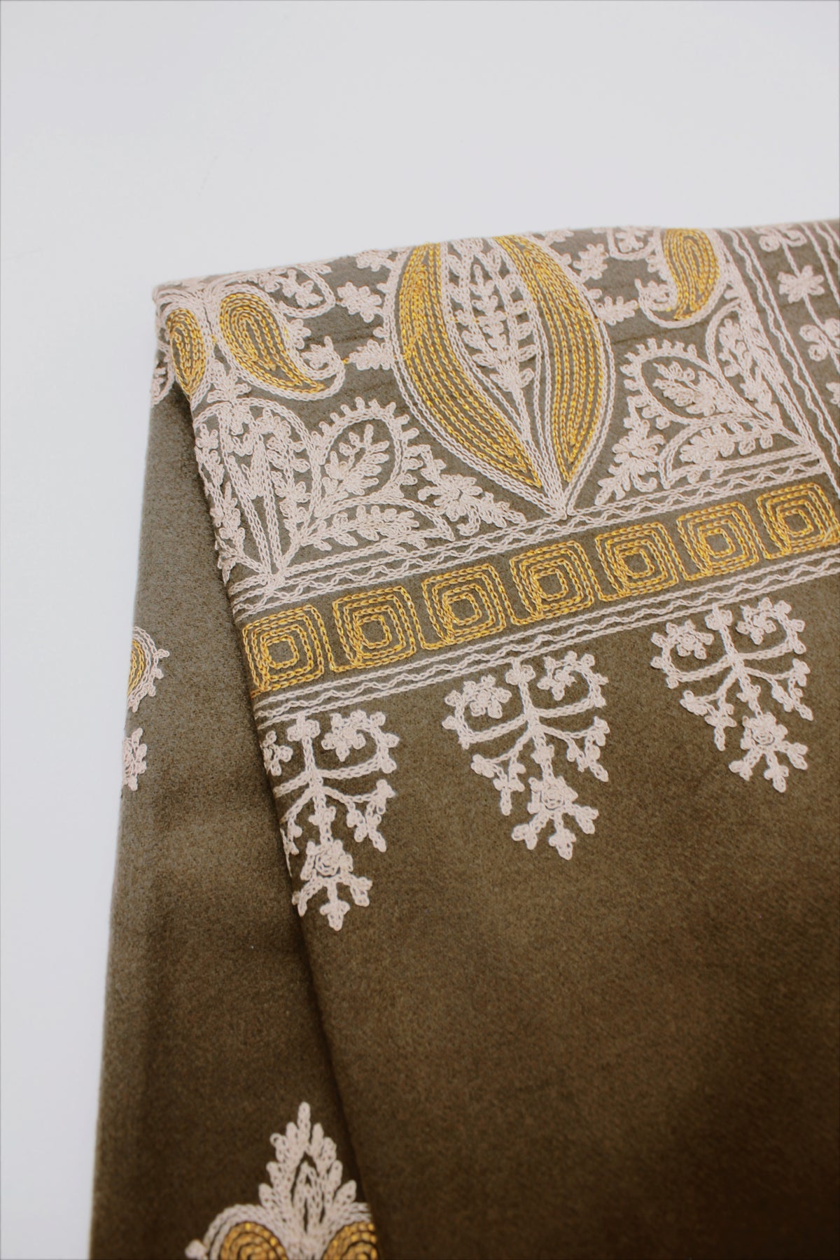 Cachecol Cashmere Marrom Bordado Yacamim #721