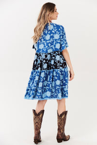 Vestido Curto Azul Estampado Patchwork Yacamim C10