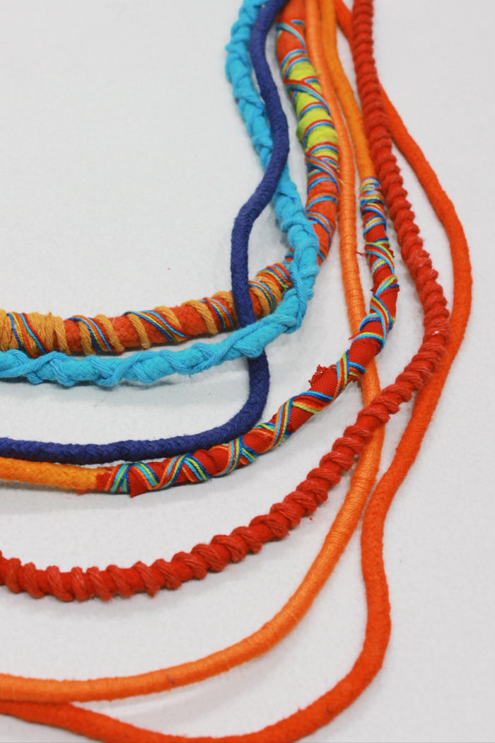 Colar Artesanal De Cordas Coloridas Yacamim #647