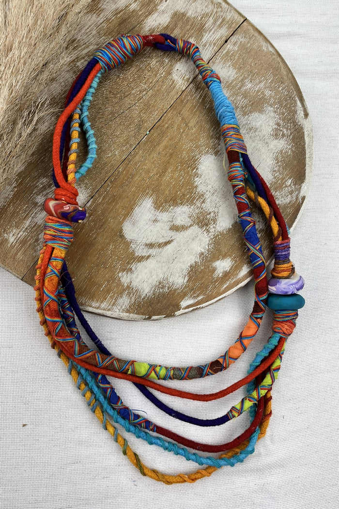 Colar Artesanal De Cordas Coloridas Yacamim #207