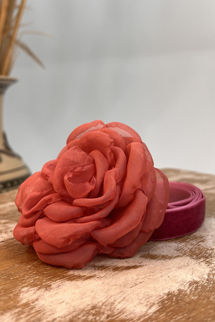 Colar Chocker Com Flor Rosa Claro #265