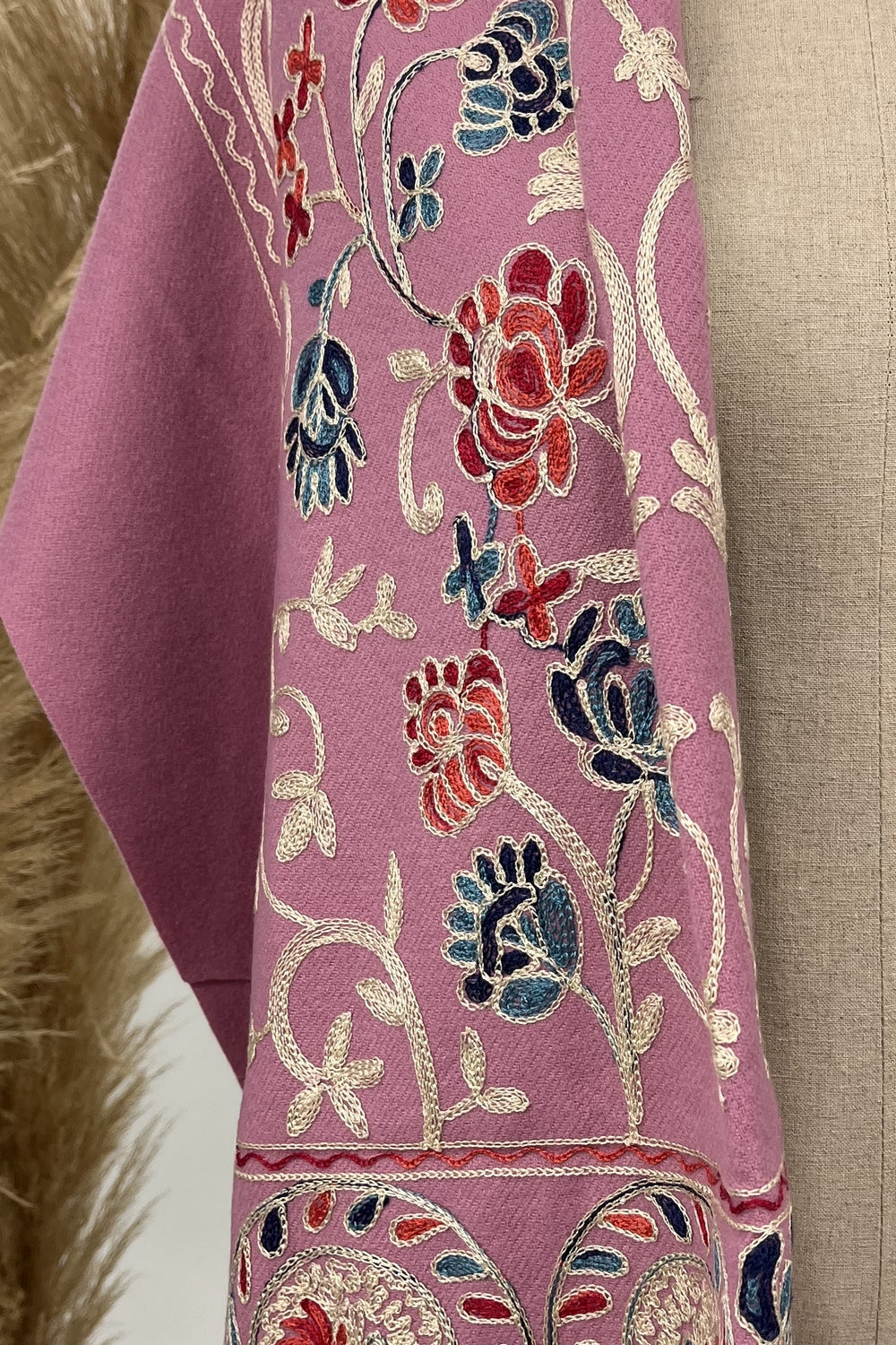 Cachecol Cashmere Rosa Bordado Yacamim #234