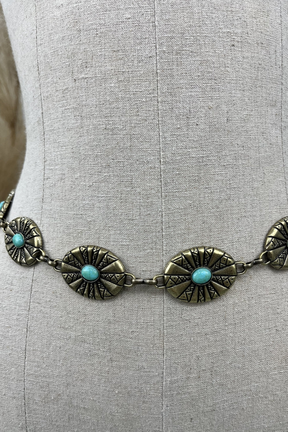 Cinto De Correntes Em Ouro Velho Com Pedras Verdes Yacamim #214