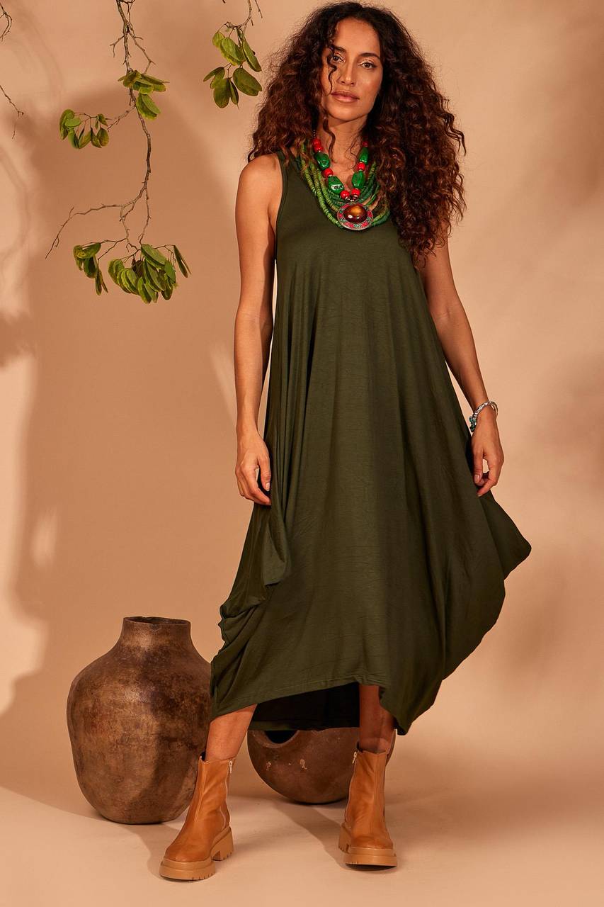 Vestido Regata Midi Com Bolsos Verde Escuro Yacamim