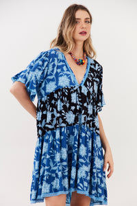 Vestido Curto Azul Estampado Patchwork Yacamim C10