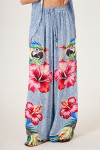 Calça Pantalona Bolsos Atrás Azul Estampa Araras Yacamim A9