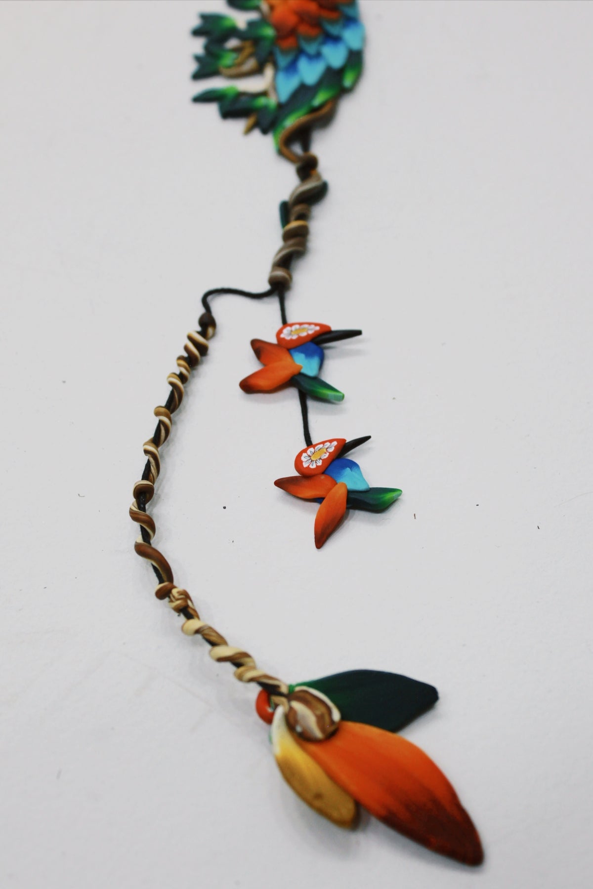 Brinco De Fimo Arara Yacamim #690