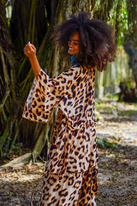 Kimono Curto Com Faixa Para Amarrar Animal Print Yacamim I7