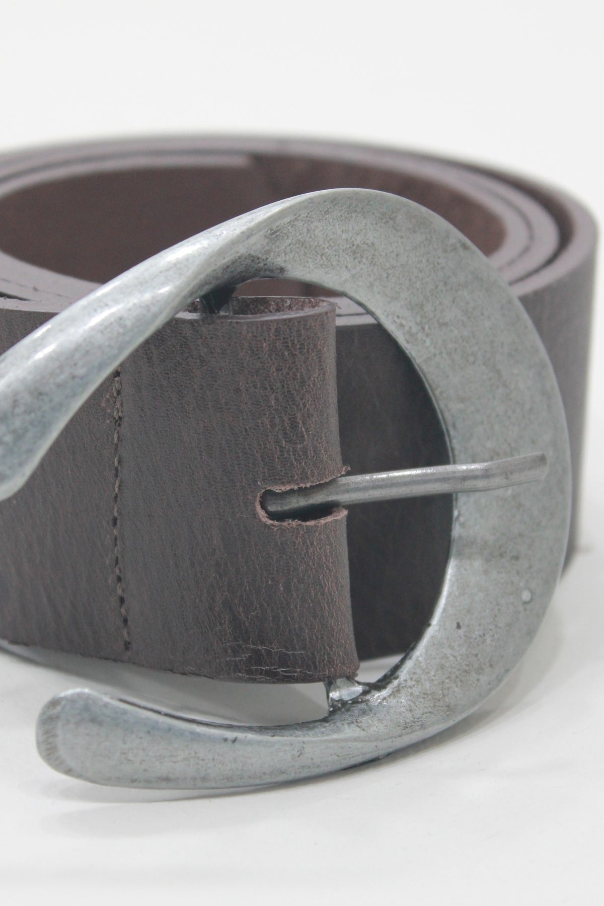 Cinto De Couro Liso Marrom Com Fivela Metática Yacamim #672