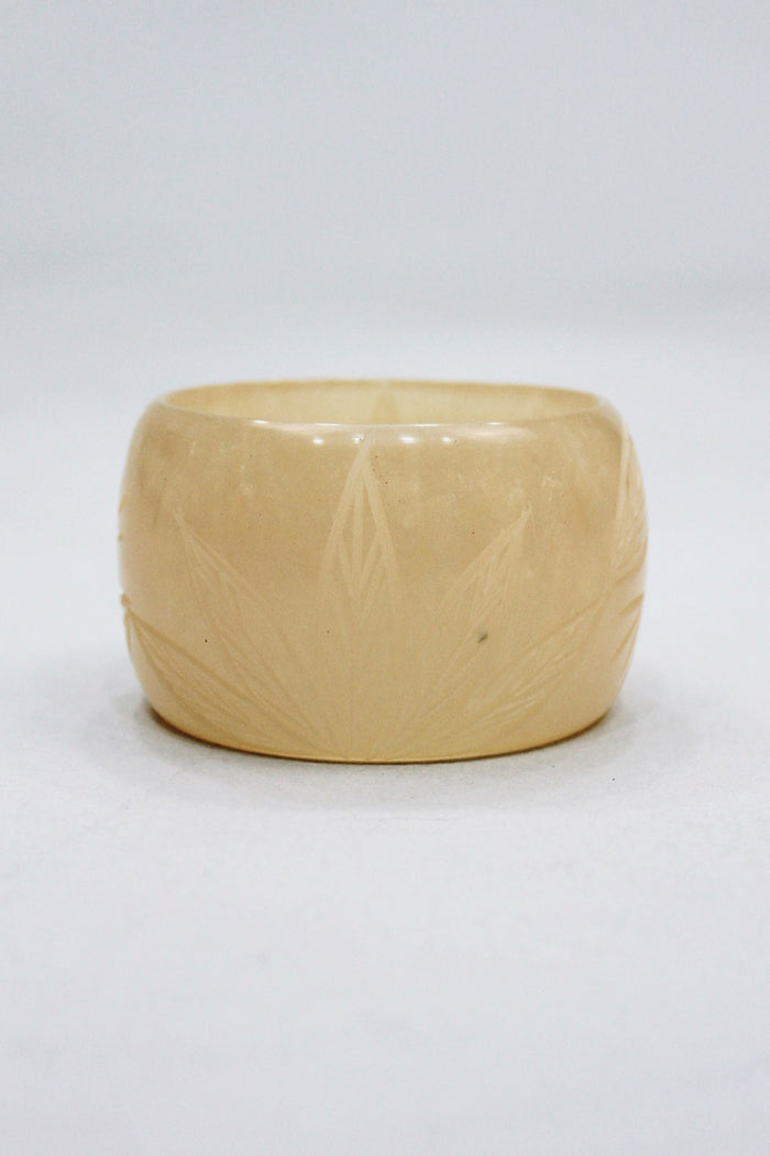 Pulseira Bracelete De Resina Com Ranhuras Yacamim #447