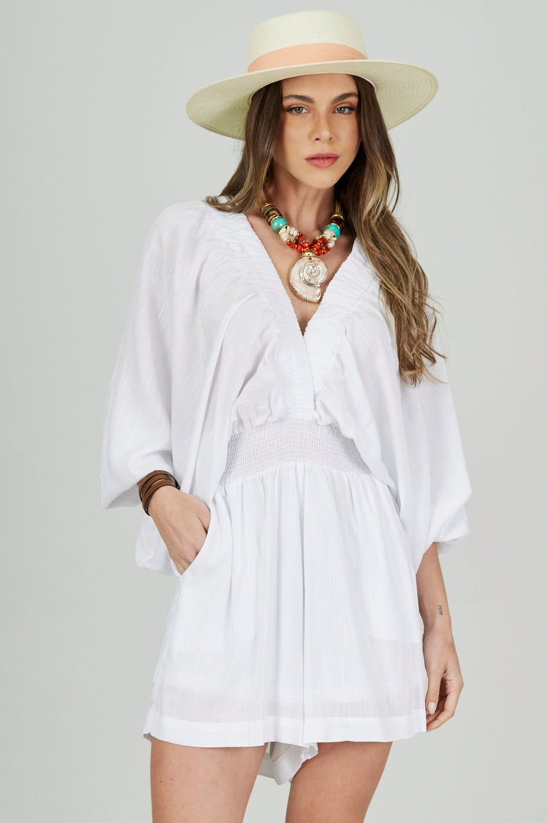 Macaquinho Curto Decote Transpassado Branco Yacamim O4