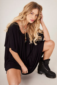 Vestido Curto Decote Ombro A Ombro Preto Yacamim D19 Liso