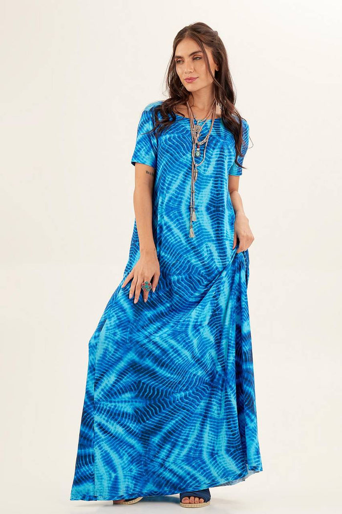 Vestido Longo Amplo Com Mangas Curtas E Estampa Digital Azul Tie Dye Yacamim