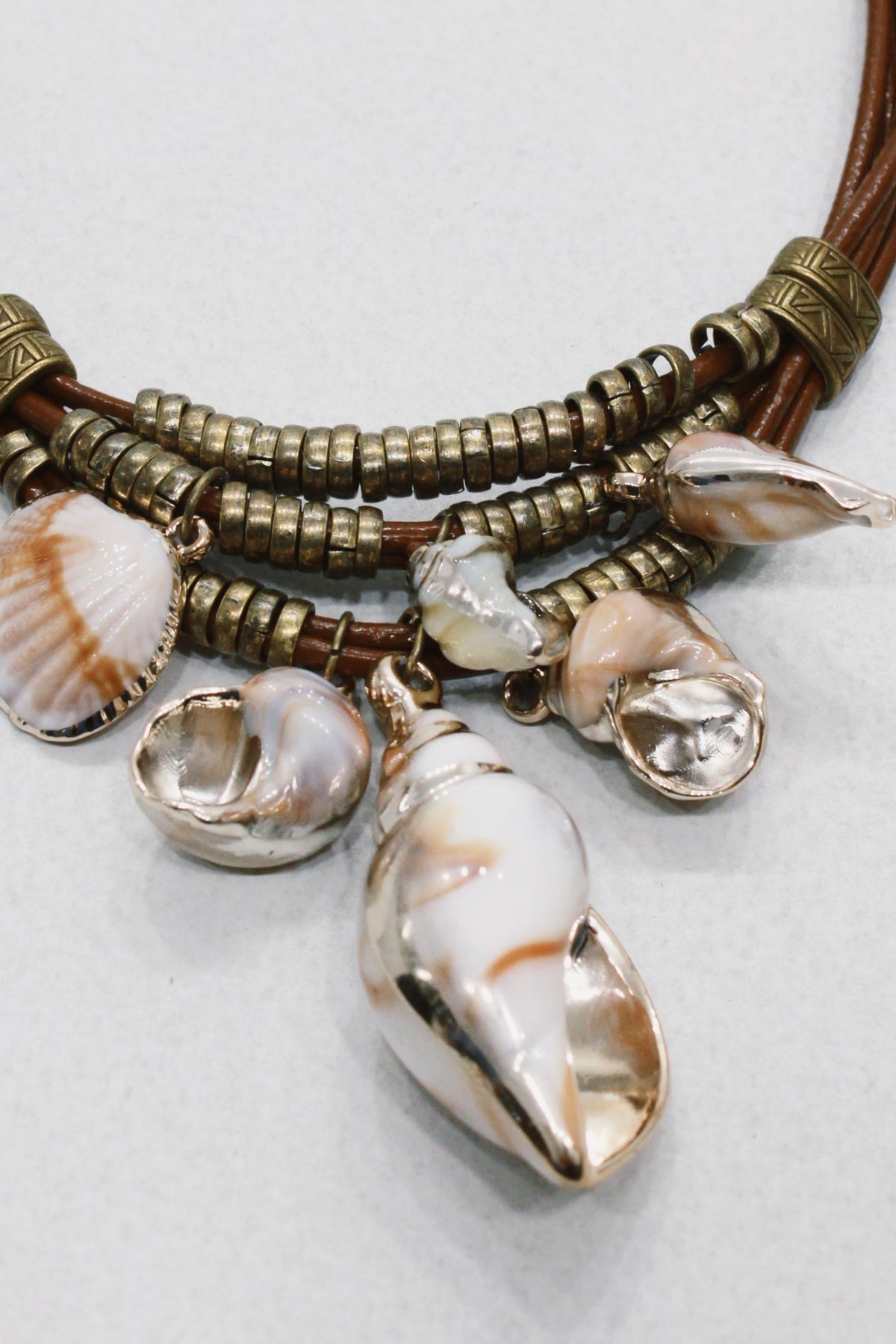 Colar Artesanal Com Pingente De Conchas Yacamim #630