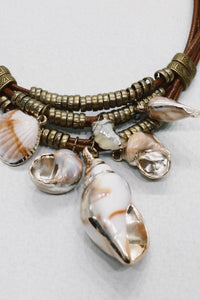 Colar Artesanal Com Pingente De Conchas Yacamim #630