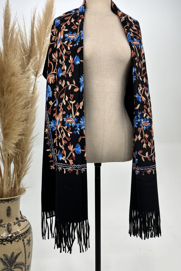 Cachecol Cashmere Preto Bordado Yacamim #240