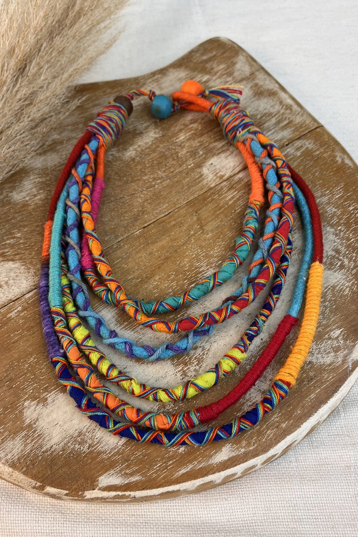 Colar Artesanal De Cordas Coloridas Yacamim #301
