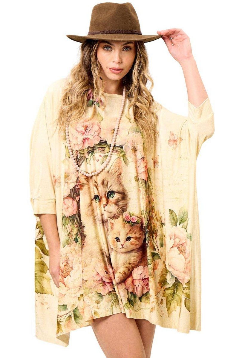 Bata Ampla Bege Com Estampa Exclusiva De Gatos Yacamim