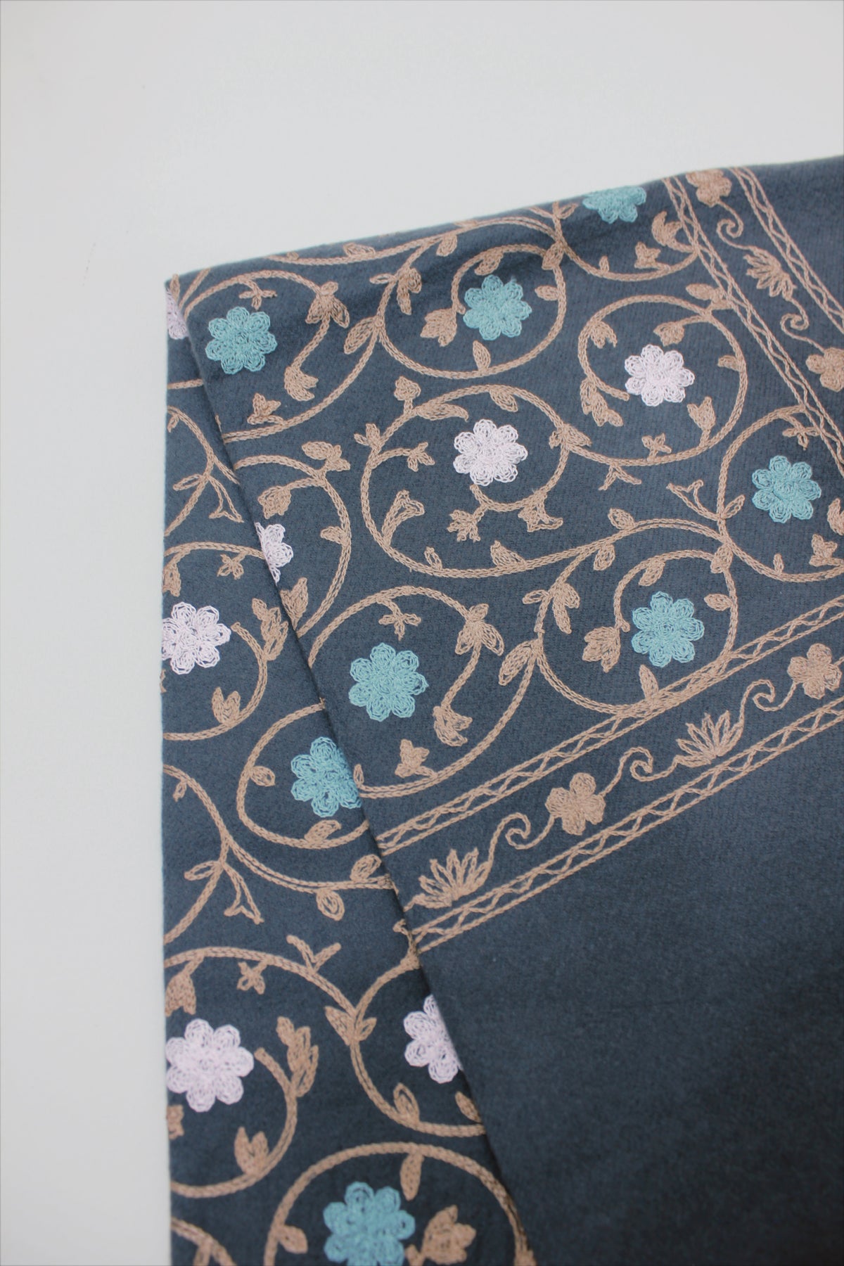 Cachecol Cashmere Marrom Cinza Escuro Yacamim #722