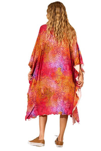 Kaftan Amplo Midi Com Decote Amplo Rosa Estampado Yacamim J3