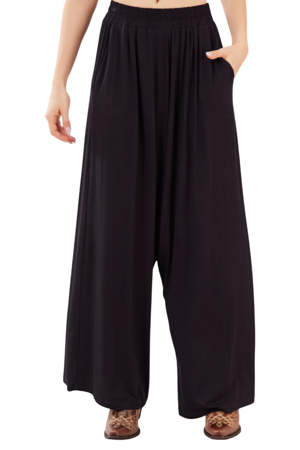 Calça Saruel Com Bolsos Preto Yacamim I10