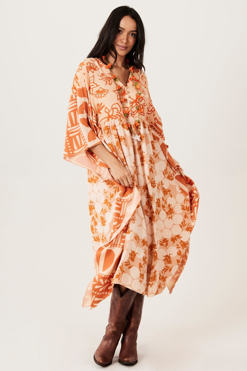 Kaftan Midi Laranja Claro Estampa Poá Yacamim J9