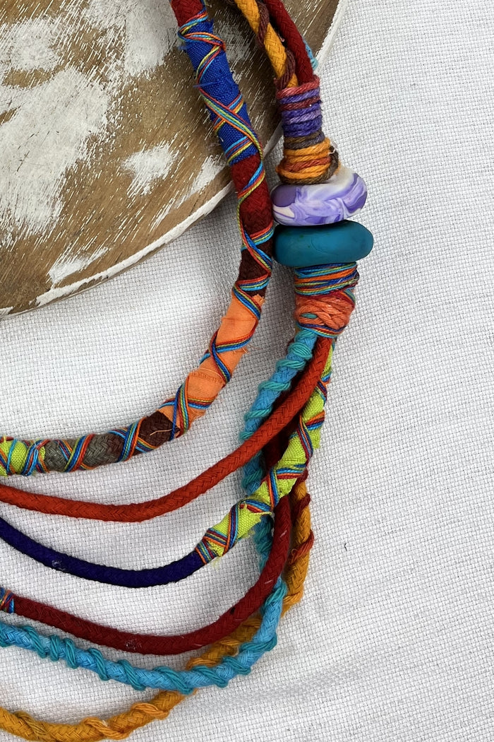 Colar Artesanal De Cordas Coloridas Yacamim #207