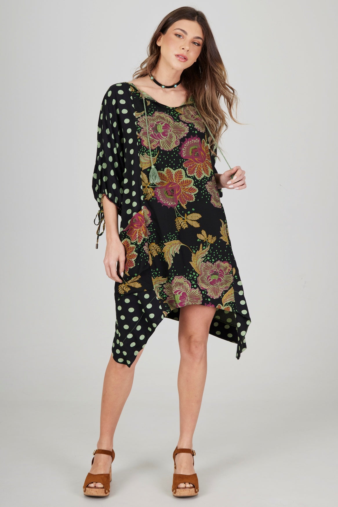 Vestido Curto Com Preto E Verde Patchwork De Poá Yacamim D8