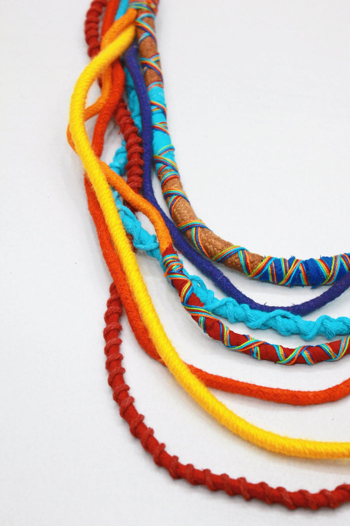 Colar Artesanal De Cordas Coloridas Yacamim #410