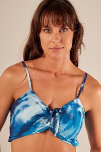 Top Cropped Com Lastex Costas Azul Estampa Tie Dye Yacamim