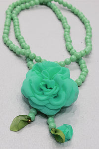 Colar Ave Maria Com Flor Verde Claro Yacamim #638