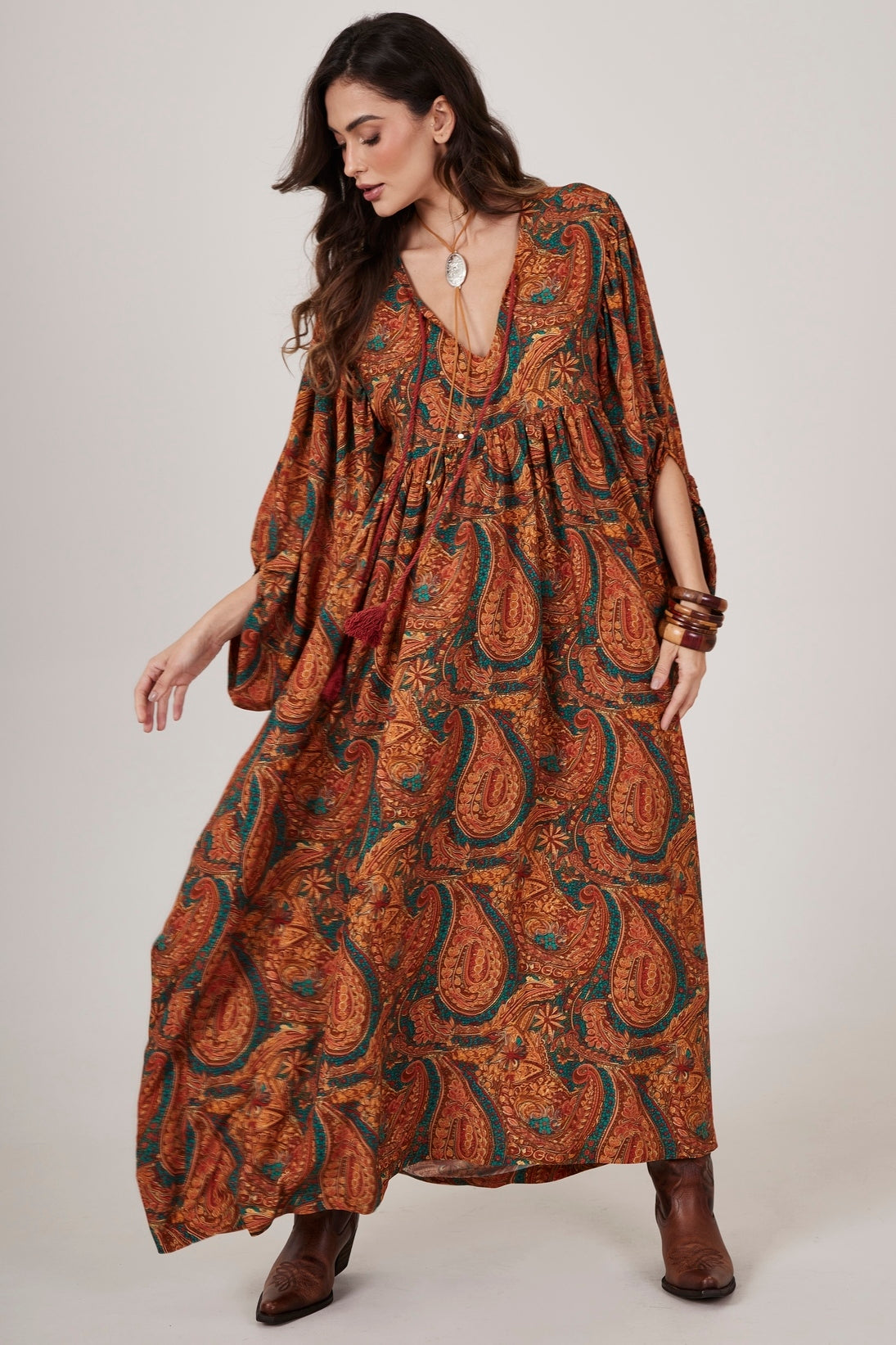 Vestido Longo Marrom Estampa Cashmere Yacamim D6