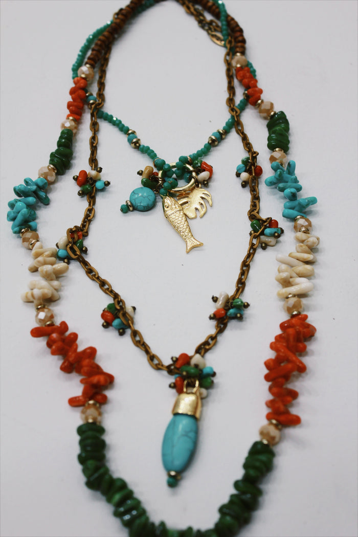 Colar Artesanal De Miçangas Com Mix De Pingentes Yacamim #711