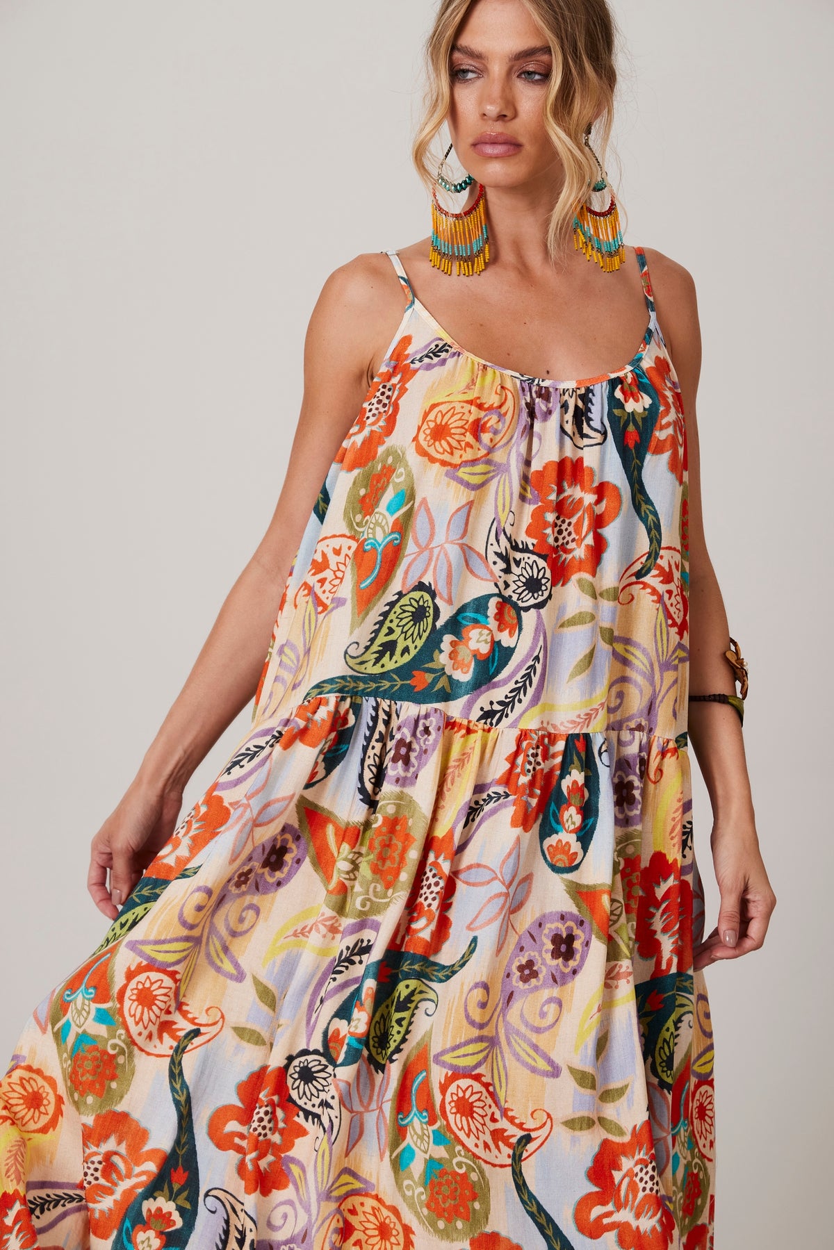 Vestido Midi De Linho Amplo Bege Estampado Yacamim E11