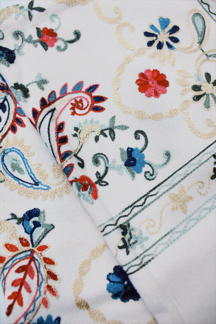 Cachecol Cashmere Bege Bordado Yacamim #720