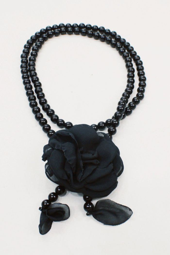 Colar Ave Maria Com Flor Preta Yacamim #594