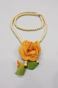 Colar Ave Maria Com Flor Amarela Yacamim #585