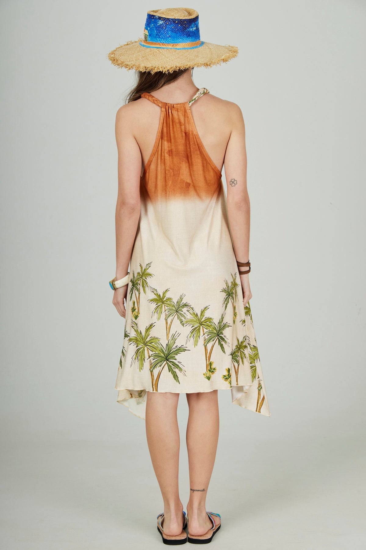 Vestido Curto Bege Coqueiros Coleção Bahêa Yacamim Q6