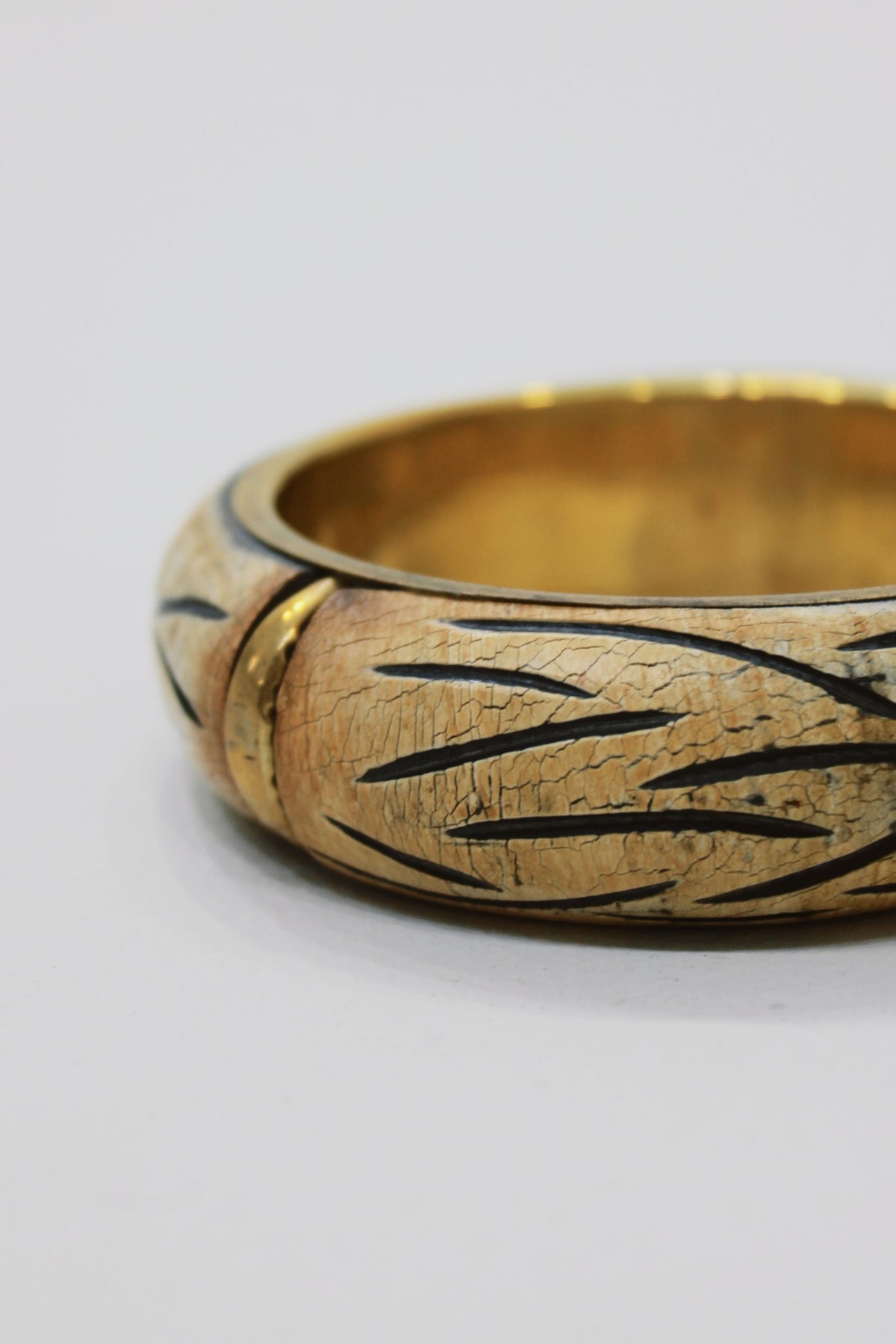 Pulseira Bracelete De Metal Com Madeira Yacamim #761