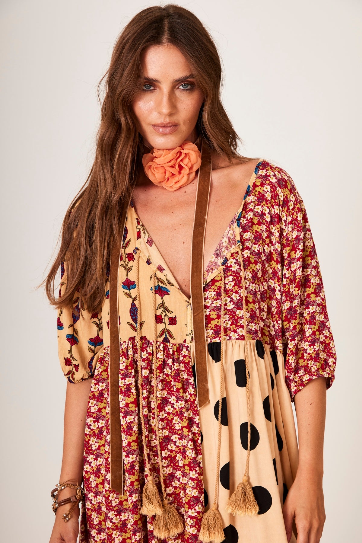 Vestido Midi Estampa De Poá Patchwork Marrom Claro Yacamim D15
