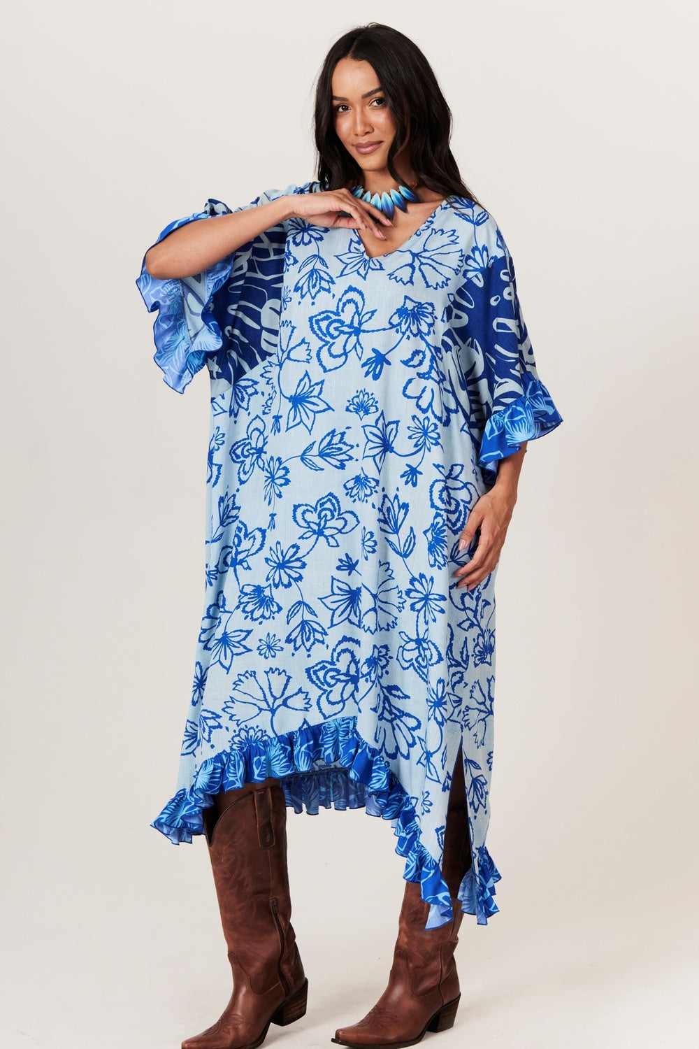 Kaftan Amplo Com Decote Em V Azul Estampado Yacamim J4