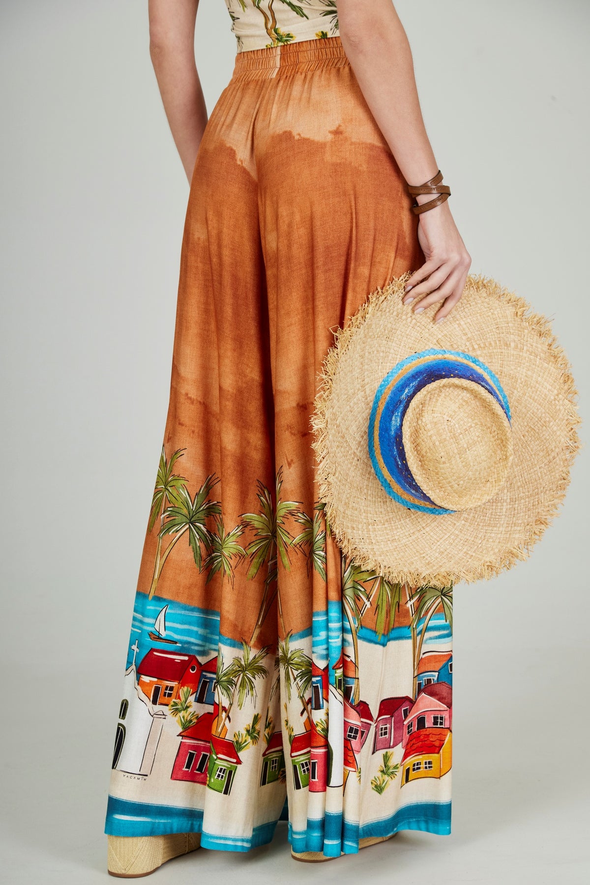 Calça Pantalona Marrom Cocada Coleção Bahêa Yacamim Q2