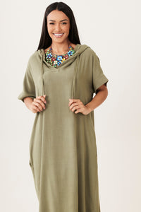 Vestido Midi De Viscolinho Com Capuz Verde Militar Yacamim E1